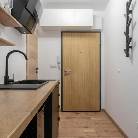 Posnania Parking Samodzielne Zameldowanie 24h Apartment Poznan