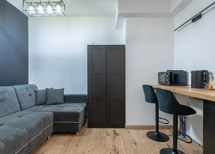 Posnania Parking Samodzielne Zameldowanie 24h דירה *